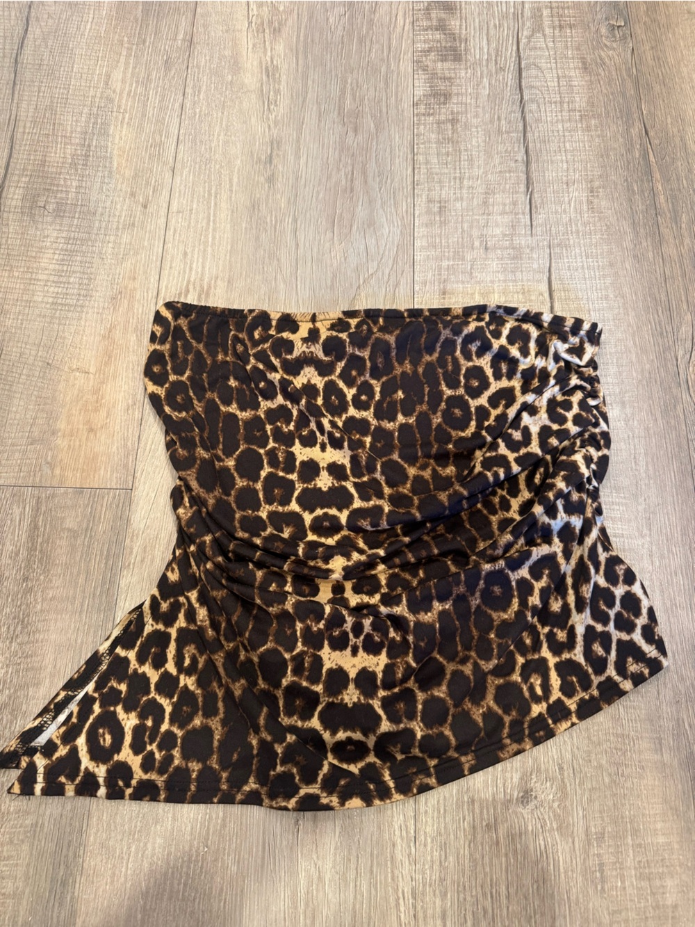 SHEIN Leopard Print Strapless Crop Top - Cheetah with ruched waist and side slit